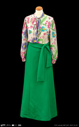 Blusa, Saia e Cinto/Feminino
