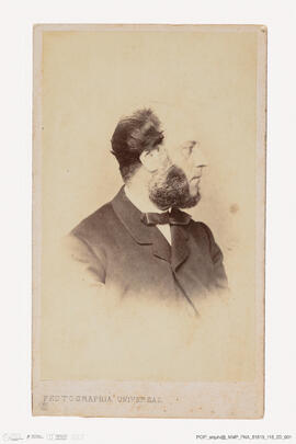 Álbum com retratos de membros das famílias reais