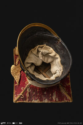 Cobertura de uniforme militar