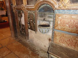 Lavabo – Pia de água benta