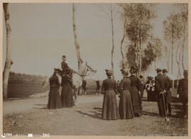 Álbum fotográfico - Passeios no Campo; saltos a cavalo; etc