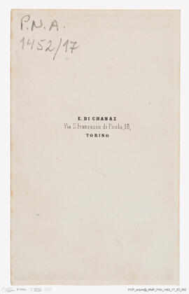 Álbum fotográfico - Álbum de fotografias com retratos de familiares da rainha D. Maria Pia