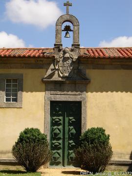 Exterior - Fachada principal - Jardim