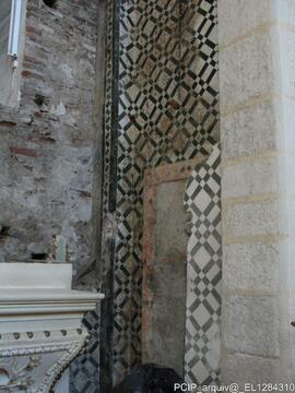 Parede em azulejo