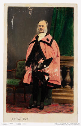 Álbum com fotografias do Baile de Máscaras de Carnaval de Fevereiro de 1865 no Paço Real da Ajuda