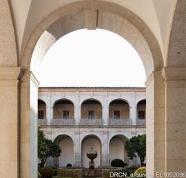 Claustro