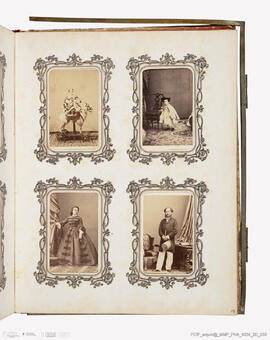 Álbum com retratos de membros das famílias reais europeias