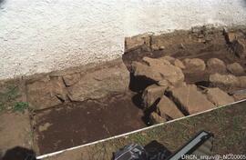 Sepultura sem indicação de número, no mas parece ser a Sepultura 4 e 5