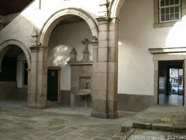Exterior - Claustro - Pátio - Vista Parcial