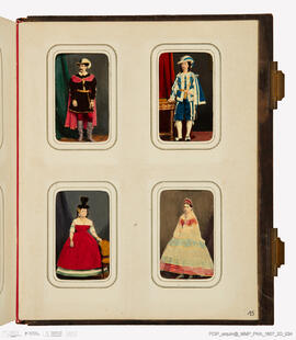 Álbum com fotografias do Baile de Máscaras de Carnaval de Fevereiro de 1865 no Paço Real da Ajuda