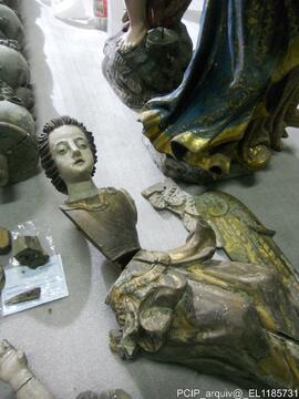 Restauro de imagens da capela (visita ao atelier de restauro)