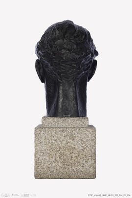 Cabeça do poeta Miguel Torga