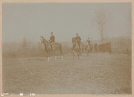 Álbum fotográfico - Passeios no Campo; saltos a cavalo; etc