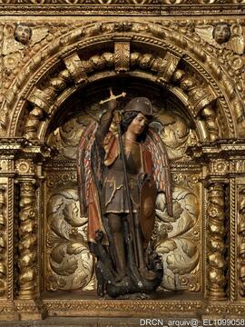 Escultura “São Miguel Arcanjo”