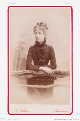 Álbum de fotografias da Kermesse de 1884