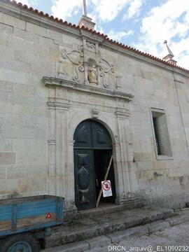 Portal de entrada lateral