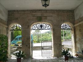 Interior da arcadaria, fachada principal, alçado poente