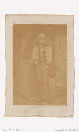 Álbum com retratos de membros das famílias reais