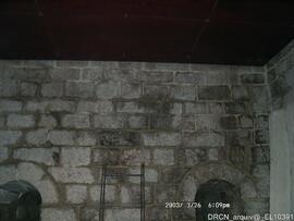 Forte presença de humidade nos paramentos da Torre Furada