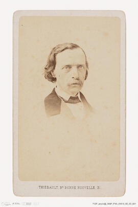 Álbum com retratos de membros das famílias reais