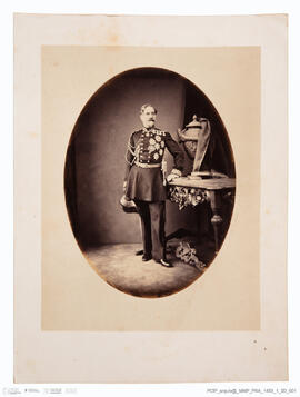 Álbum fotográfico - Álbum com fotografias de oficiais