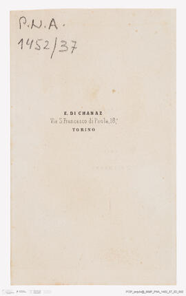 Álbum fotográfico - Álbum de fotografias com retratos de familiares da rainha D. Maria Pia