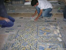Recolocação de azulejo
