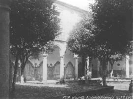Claustro do Cemitério – Interior