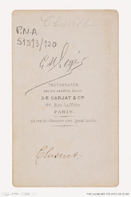 Álbum com retratos de membros das famílias reais