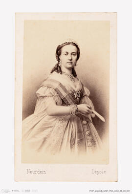 Álbum com retratos de membros das famílias reais europeias