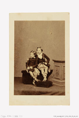 Álbum com fotografias famílias reais europeias