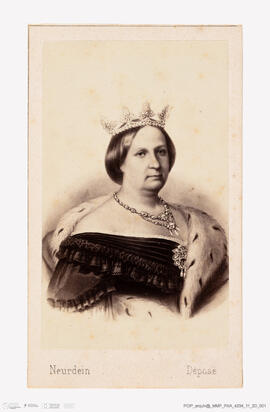 Álbum com retratos de membros das famílias reais europeias