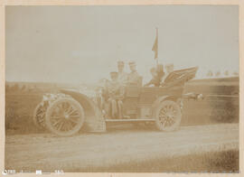 Álbum fotográfico - Passeios no Campo; saltos a cavalo; etc