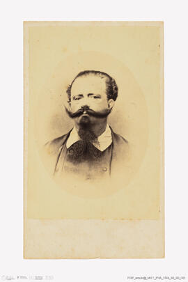 Álbum com fotografias famílias reais europeias