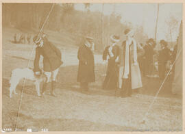 Álbum fotográfico - Passeios no Campo; saltos a cavalo; etc