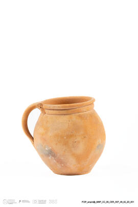 Vasilha de barro com asa