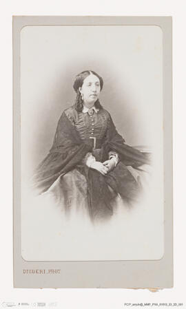 Álbum com retratos de membros das famílias reais