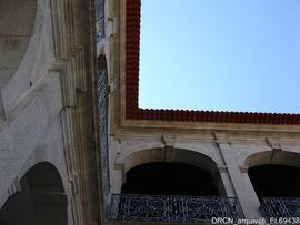 Conservação e restauro do pavimento do coro