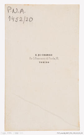 Álbum fotográfico - Álbum de fotografias com retratos de familiares da rainha D. Maria Pia