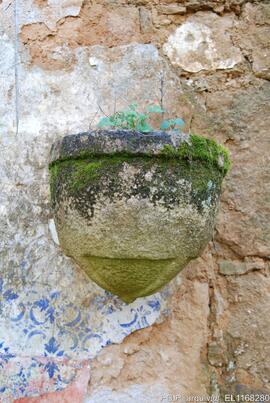 Fotografia da igreja em ruinas