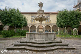 Chafariz do Claustro do Cemitério