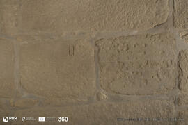 Lápide tumular (34/48)