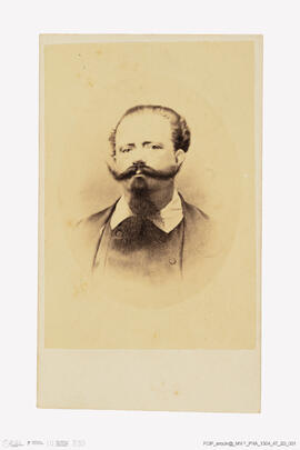 Álbum com fotografias famílias reais europeias