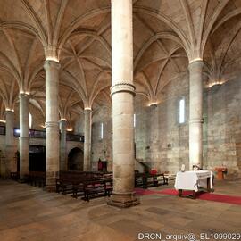 Nave – Coro alto