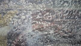 Pintura mural em suporte de argamassa – Alçado norte (janelão nordeste) – Limpeza seca