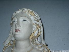 Escultura calcário policromado - coro baixo