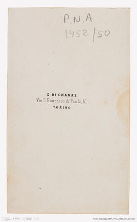 Álbum fotográfico - Álbum de fotografias com retratos de familiares da rainha D. Maria Pia