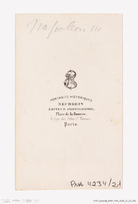 Álbum com retratos de membros das famílias reais europeias