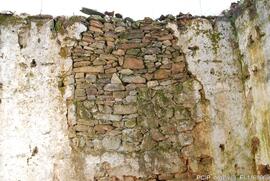 Fotografia da igreja em ruinas