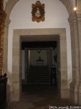 Conservação e restauro do pavimento do coro